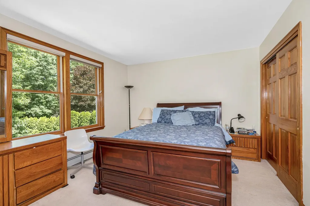 22 Greenfield Drive Plaistow NH 03865