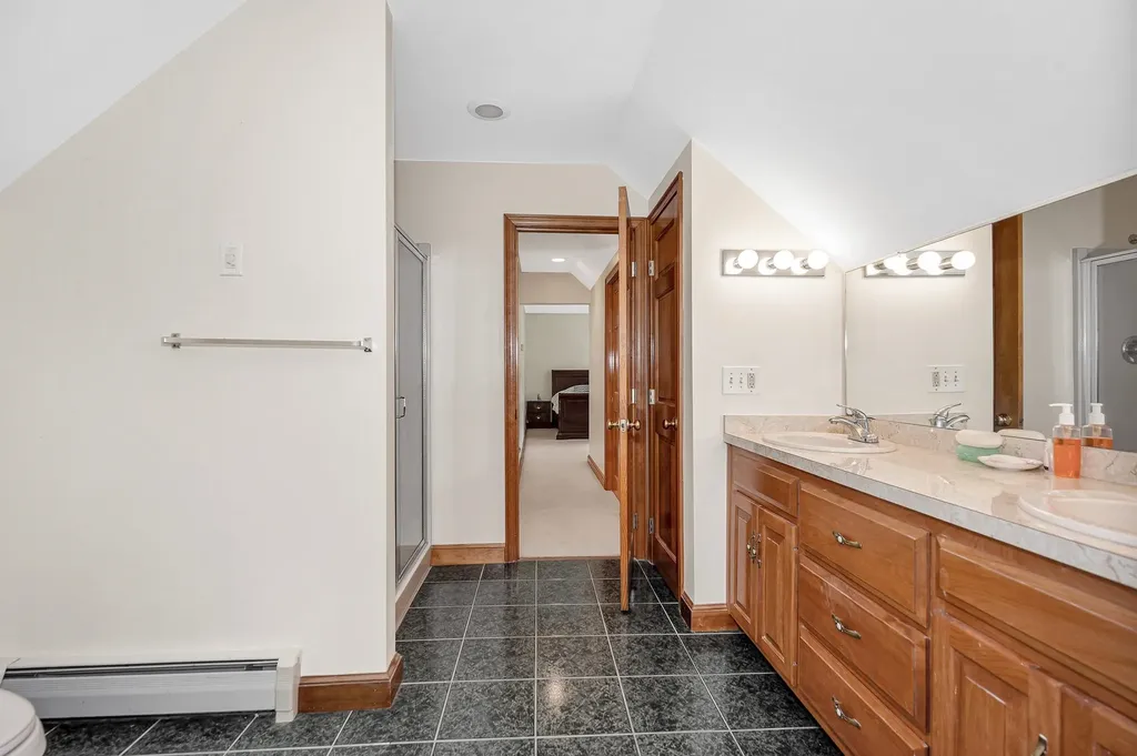 22 Greenfield Drive Plaistow NH 03865