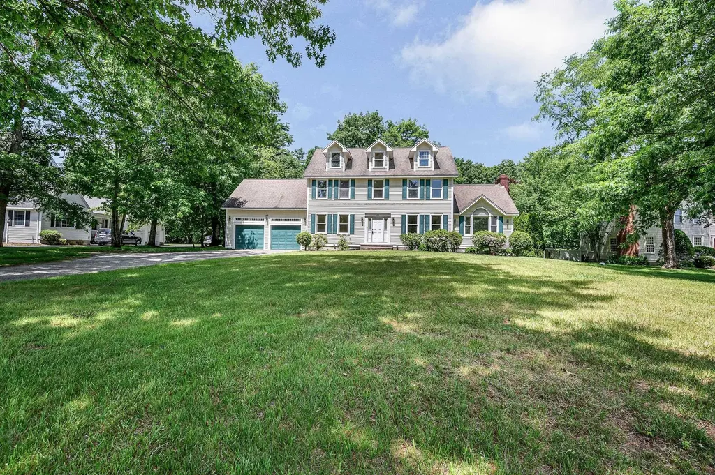 22 Greenfield Drive Plaistow NH 03865