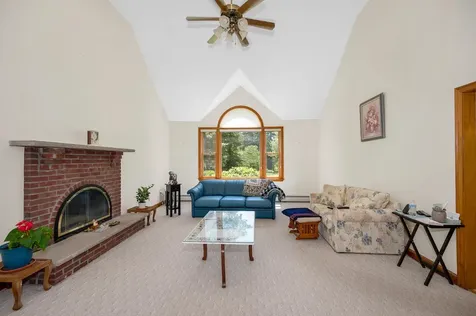 22 Greenfield Drive Plaistow NH 03865