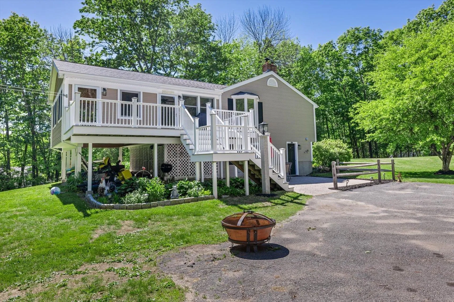 407 Middle Winchendon Road Rindge NH 03461