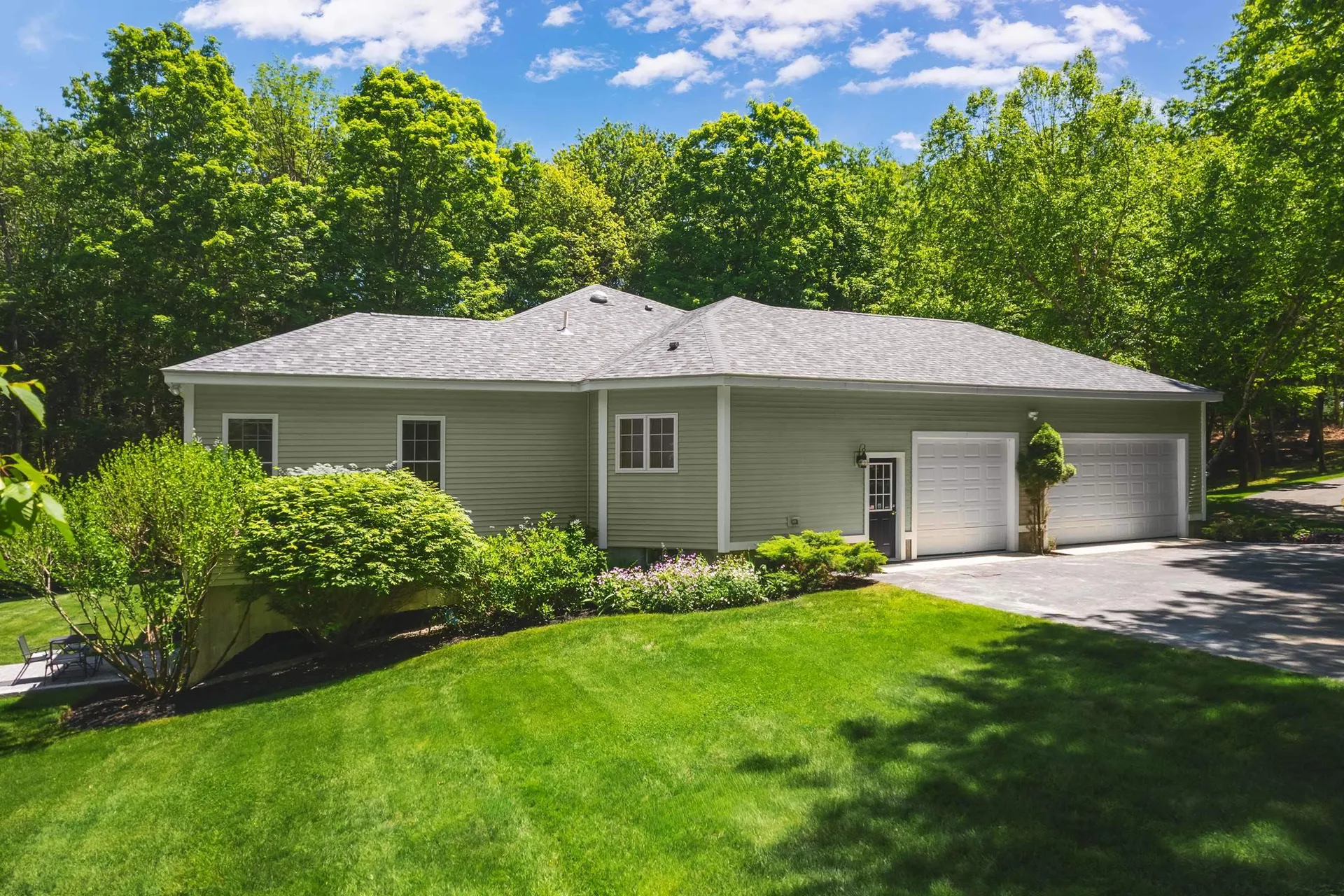 33 Buck Drive Eliot ME 03903