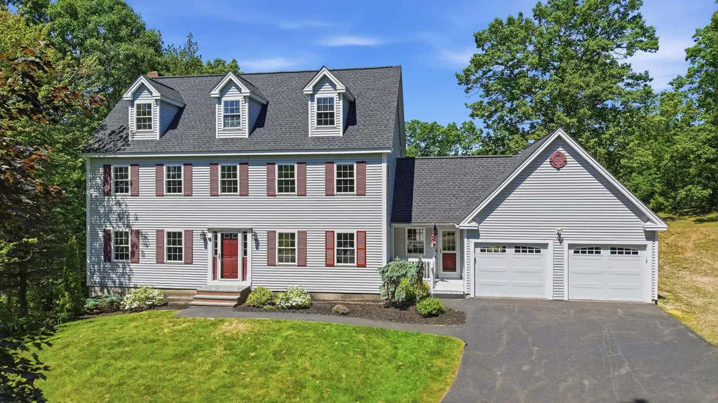 74 Noll's Farm Road Auburn NH 03032