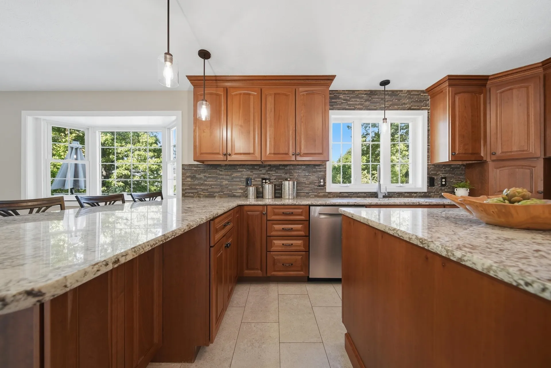 74 Noll's Farm Road Auburn NH 03032