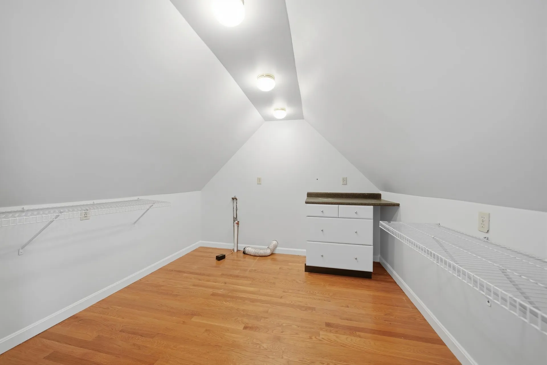 74 Noll's Farm Road Auburn NH 03032