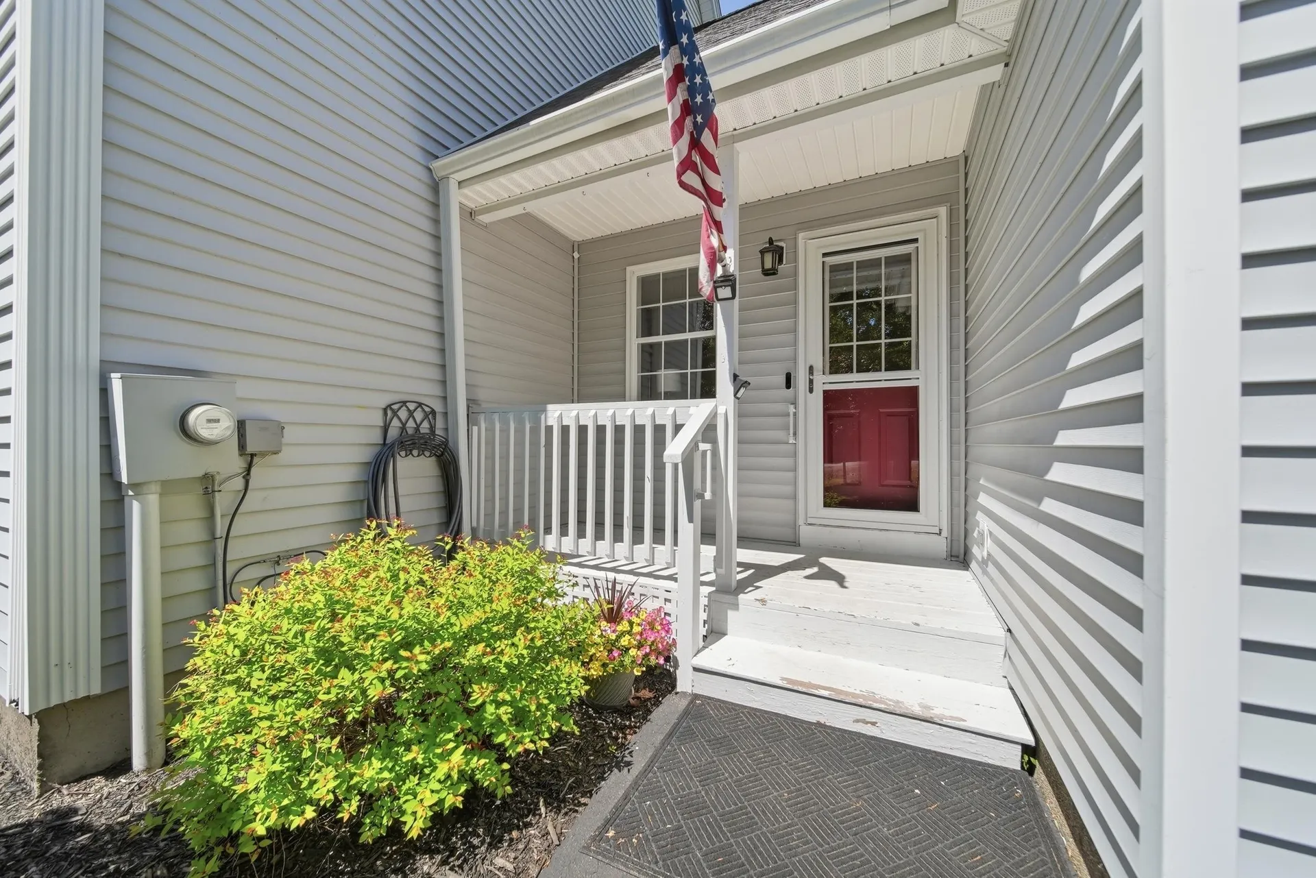74 Noll's Farm Road Auburn NH 03032