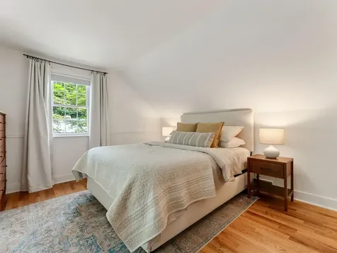 138 Village Green Burlington VT 05401