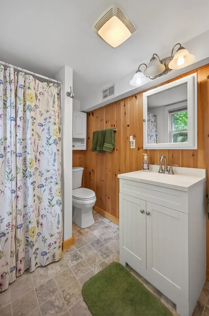 13 Sunne Village Lane Dover VT 05356