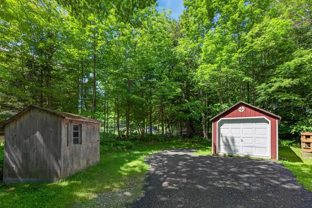 13 Sunne Village Lane Dover VT 05356