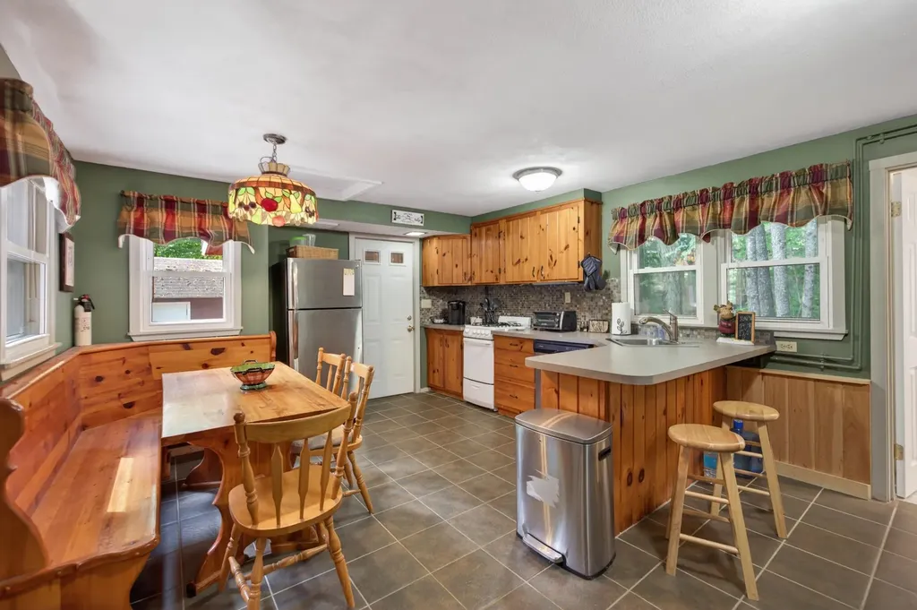 13 Sunne Village Lane Dover VT 05356
