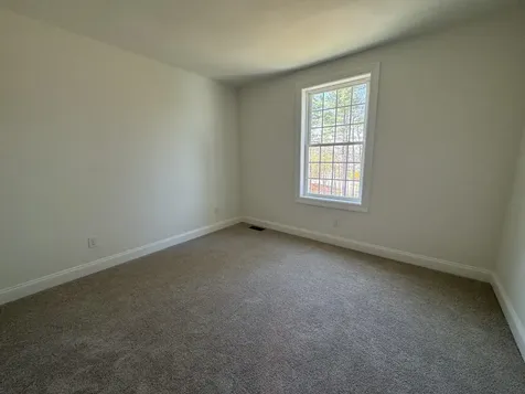 7C Dearborn Circle Goffstown NH 03045