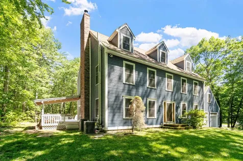 2 Dubeau Drive Derry NH 03038