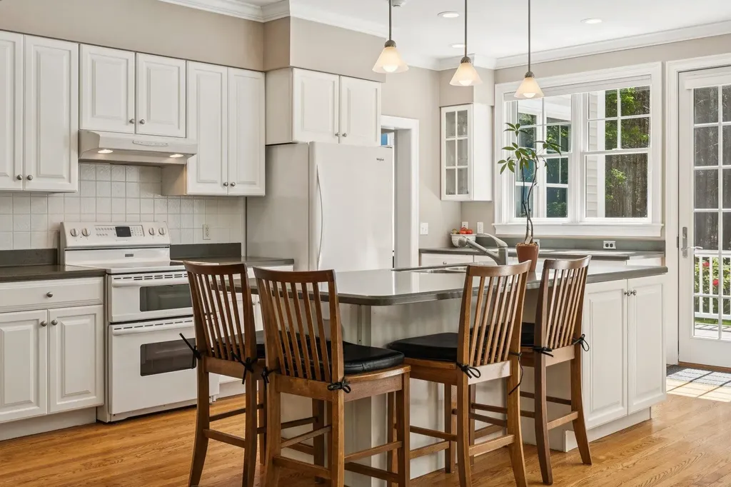 73 Pipers Point Lane Alton NH 03809