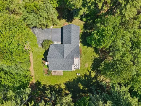 73 Pipers Point Lane Alton NH 03809