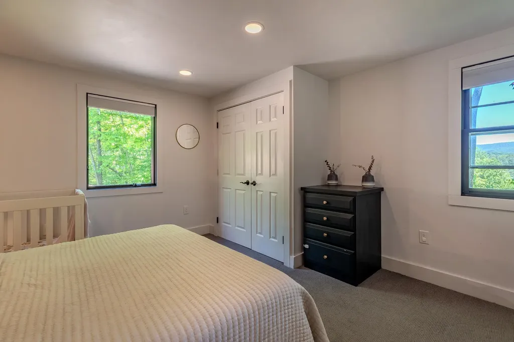 144 Oak Knoll Road Arlington VT 05250