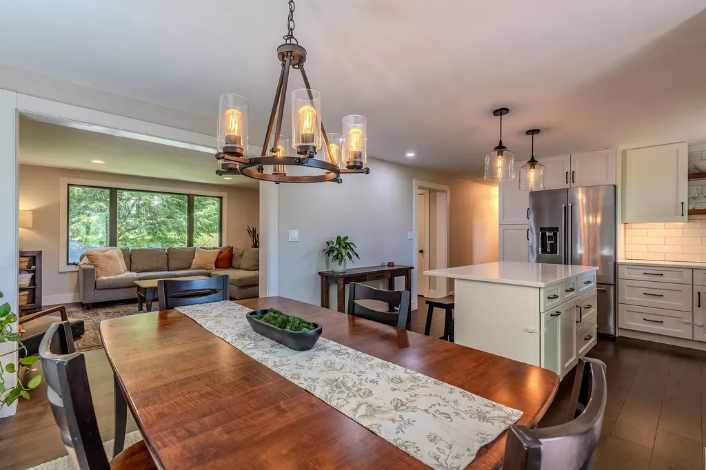 144 Oak Knoll Road Arlington VT 05250