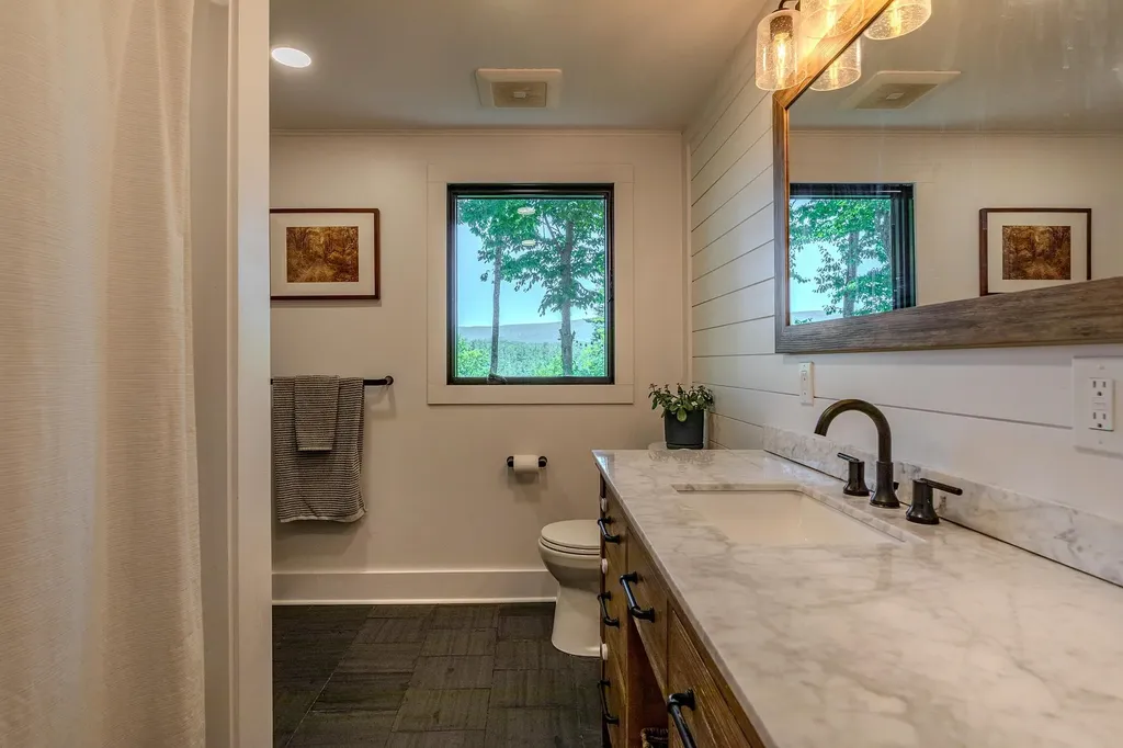 144 Oak Knoll Road Arlington VT 05250