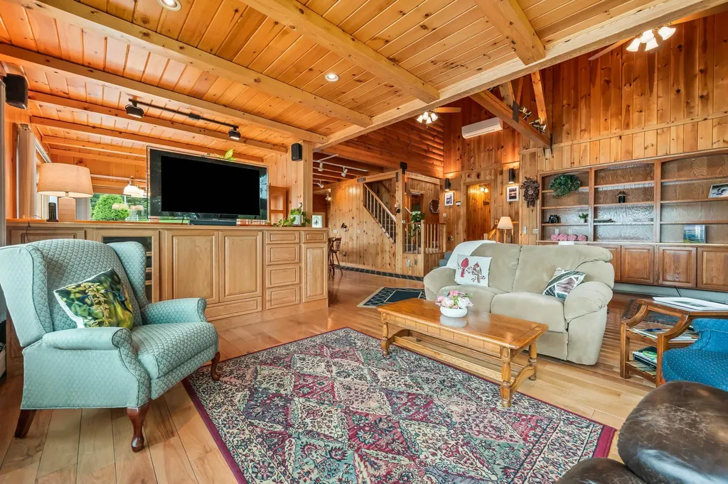 1411 Diamond Pond Road Stewartstown NH 03576