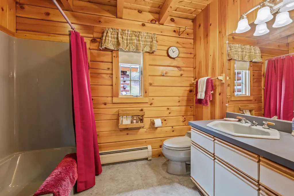 1411 Diamond Pond Road Stewartstown NH 03576