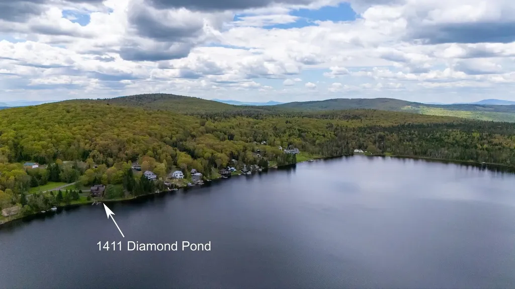 1411 Diamond Pond Road Stewartstown NH 03576