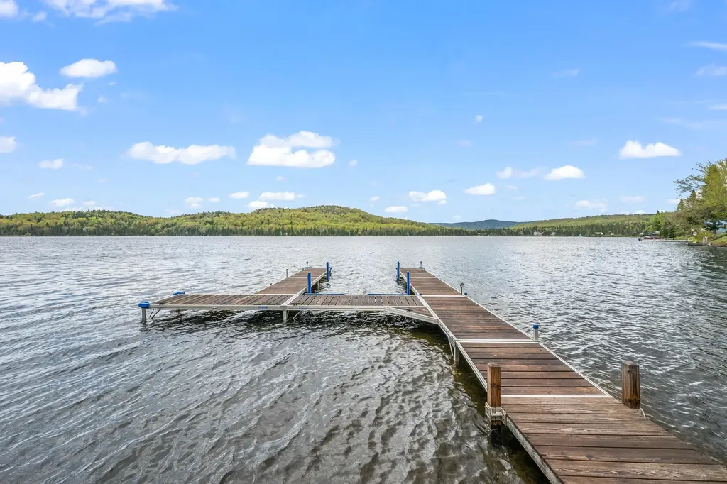 1411 Diamond Pond Road Stewartstown NH 03576