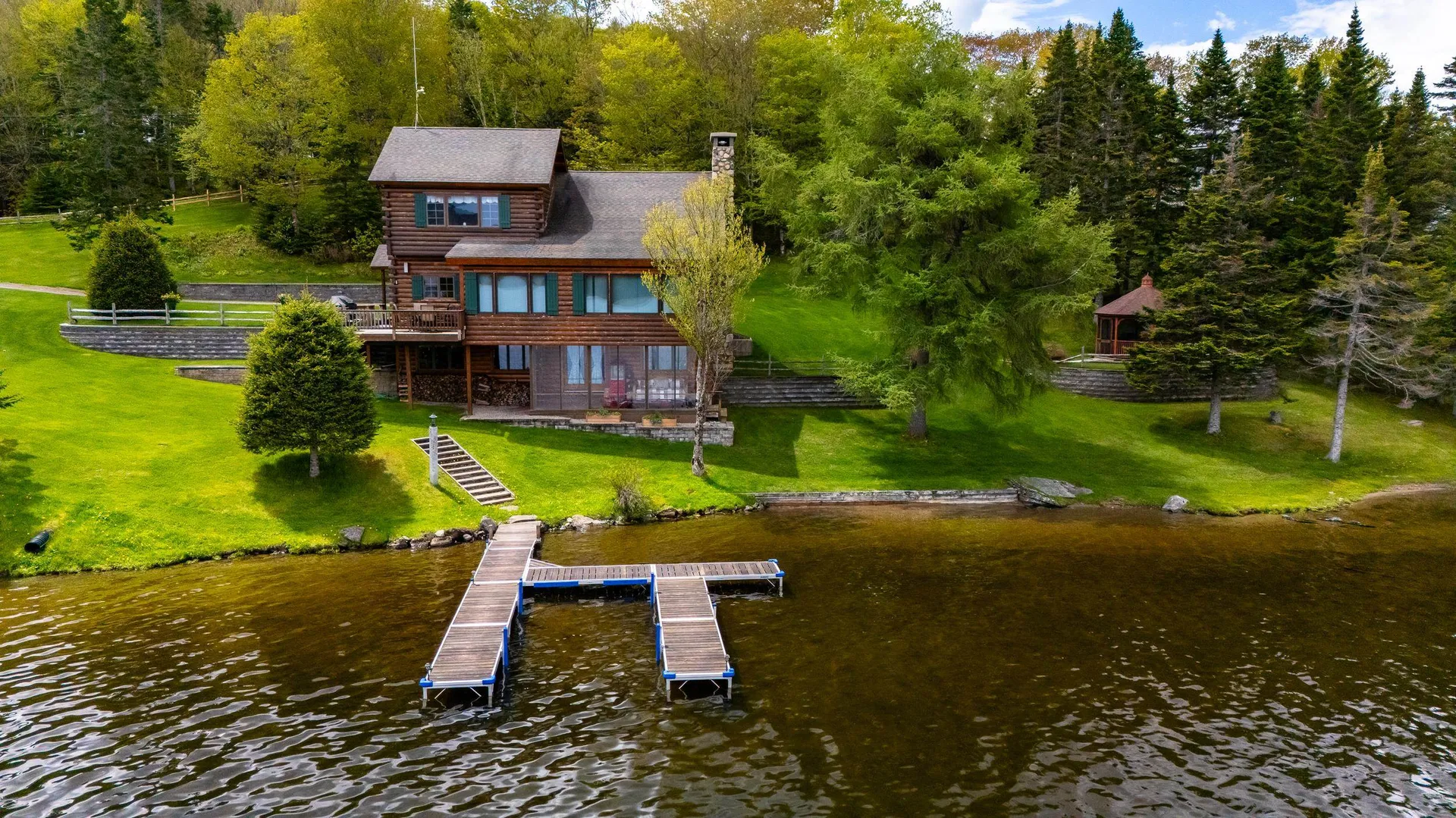 1411 Diamond Pond Road Stewartstown NH 03576