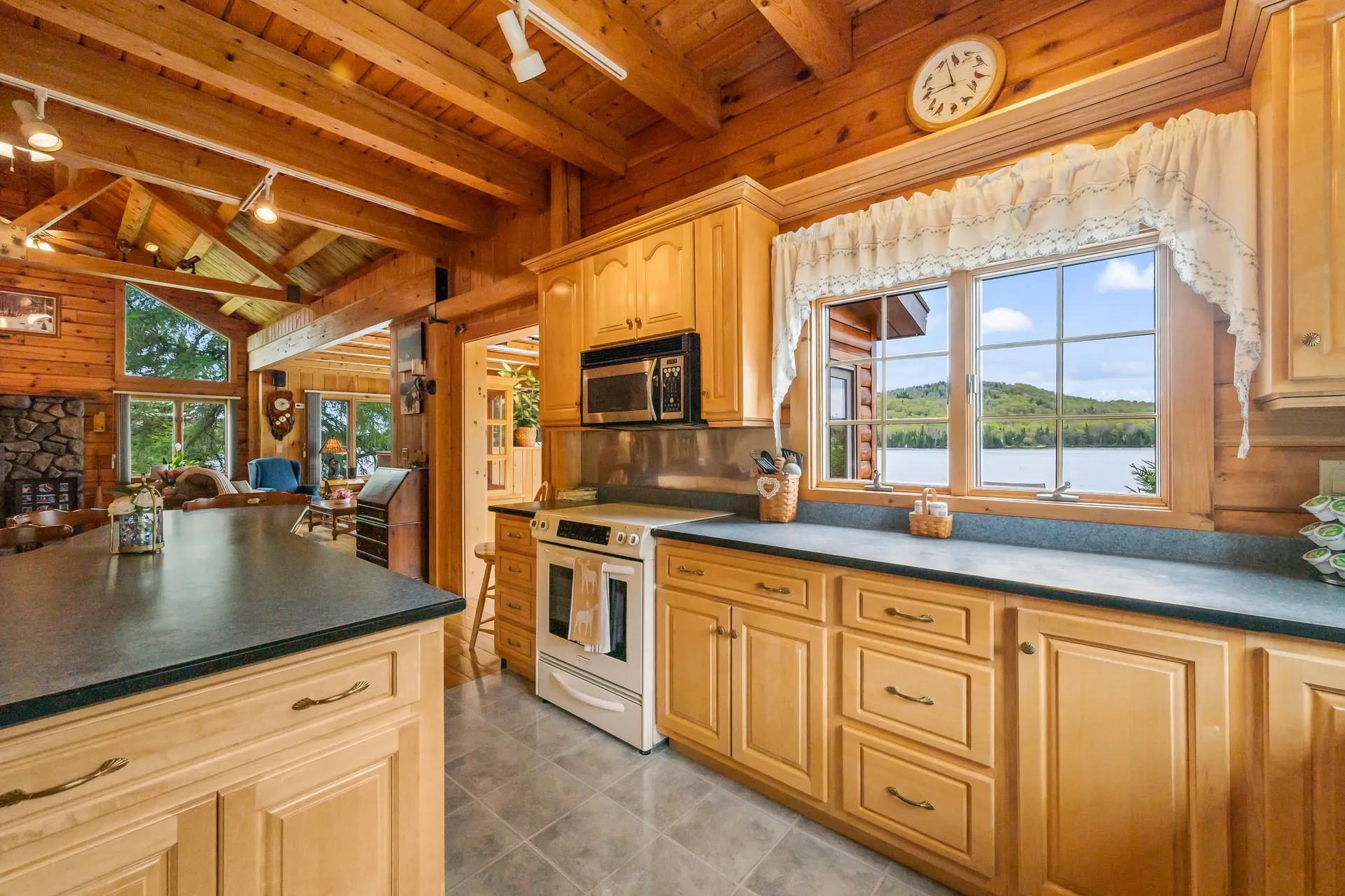 1411 Diamond Pond Road Stewartstown NH 03576