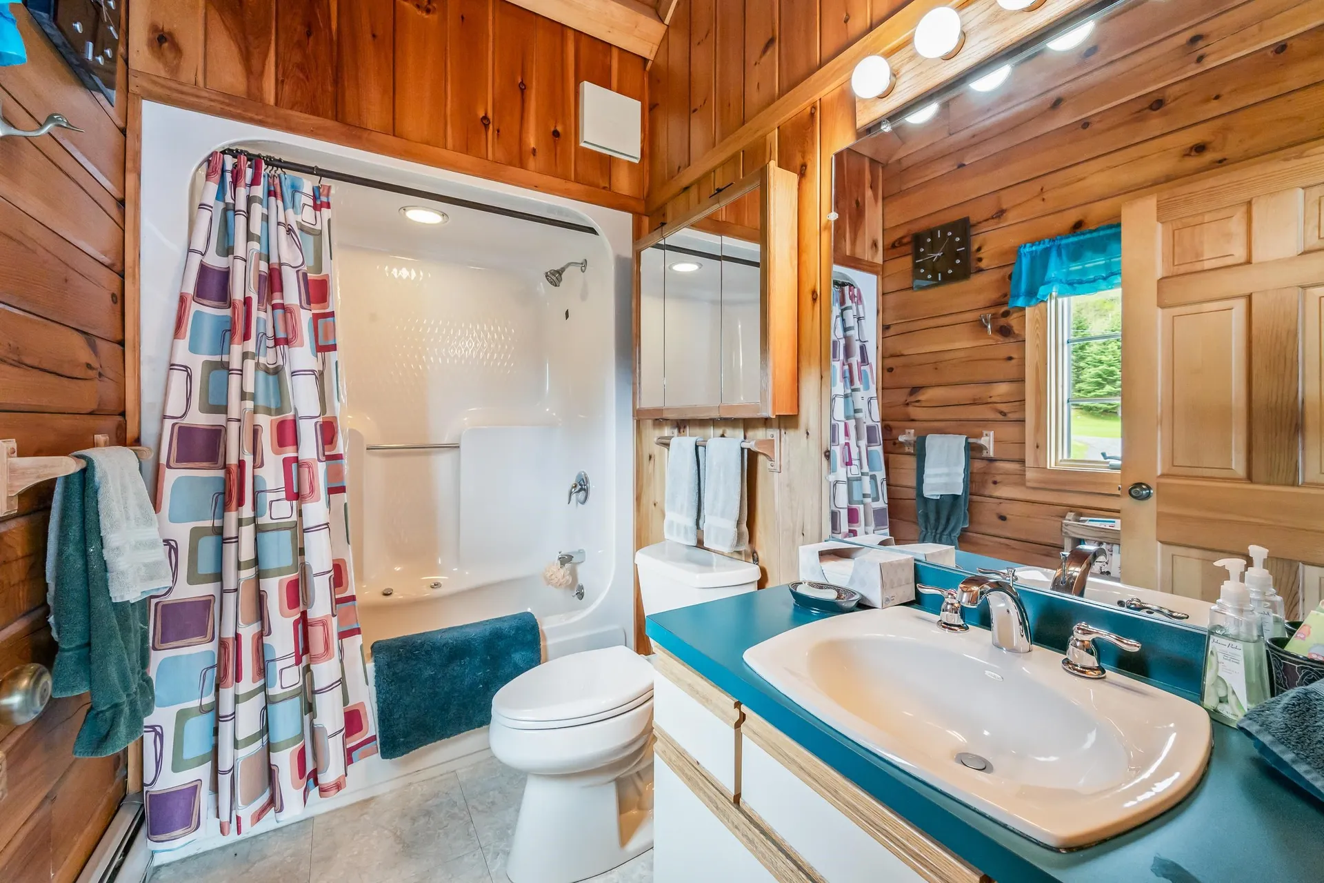 1411 Diamond Pond Road Stewartstown NH 03576