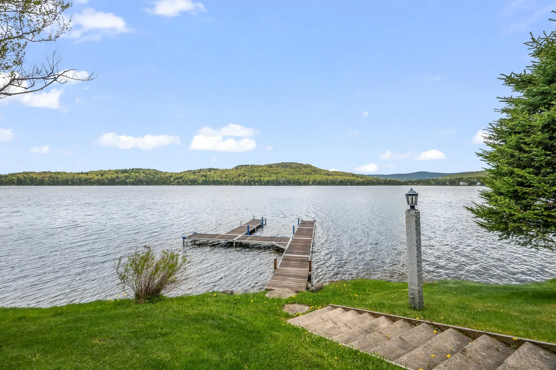 1411 Diamond Pond Road Stewartstown NH 03576