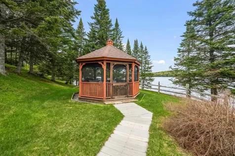 1411 Diamond Pond Road Stewartstown NH 03576