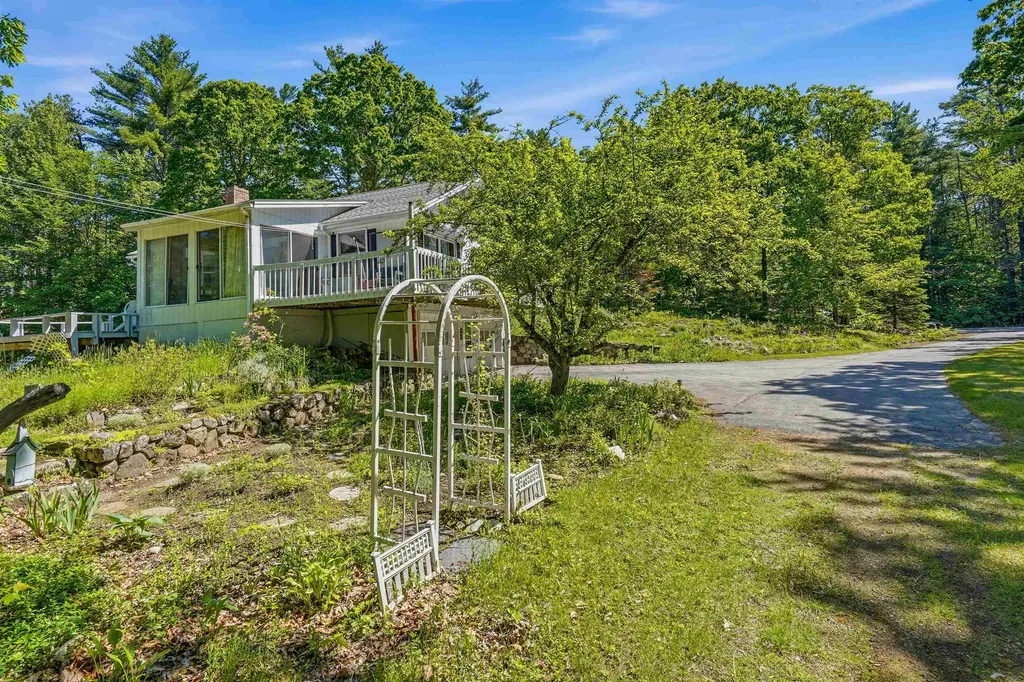15 Tash Road New Durham NH 03855