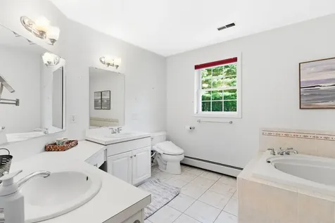 2 Chelsea Drive Bow NH 03304