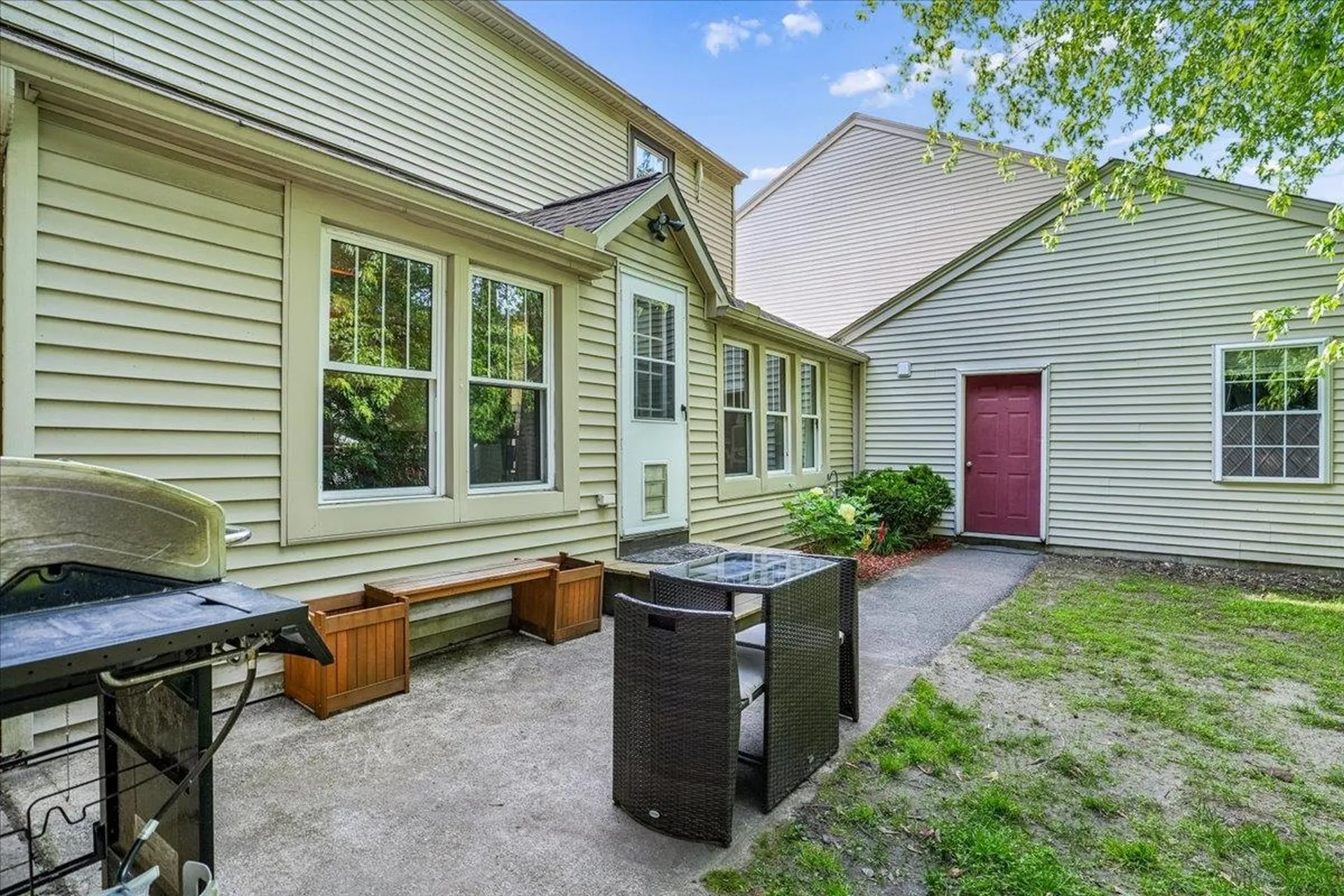 14 9th Street Nashua NH 03060