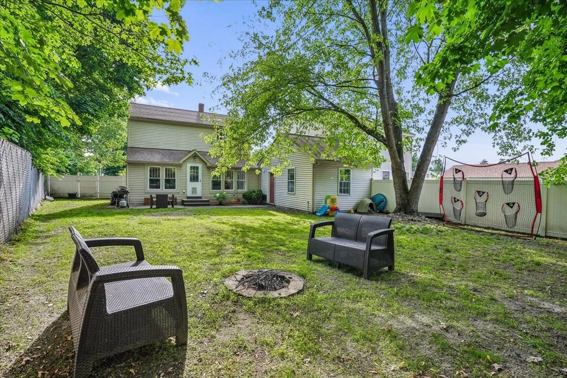14 9th Street Nashua NH 03060