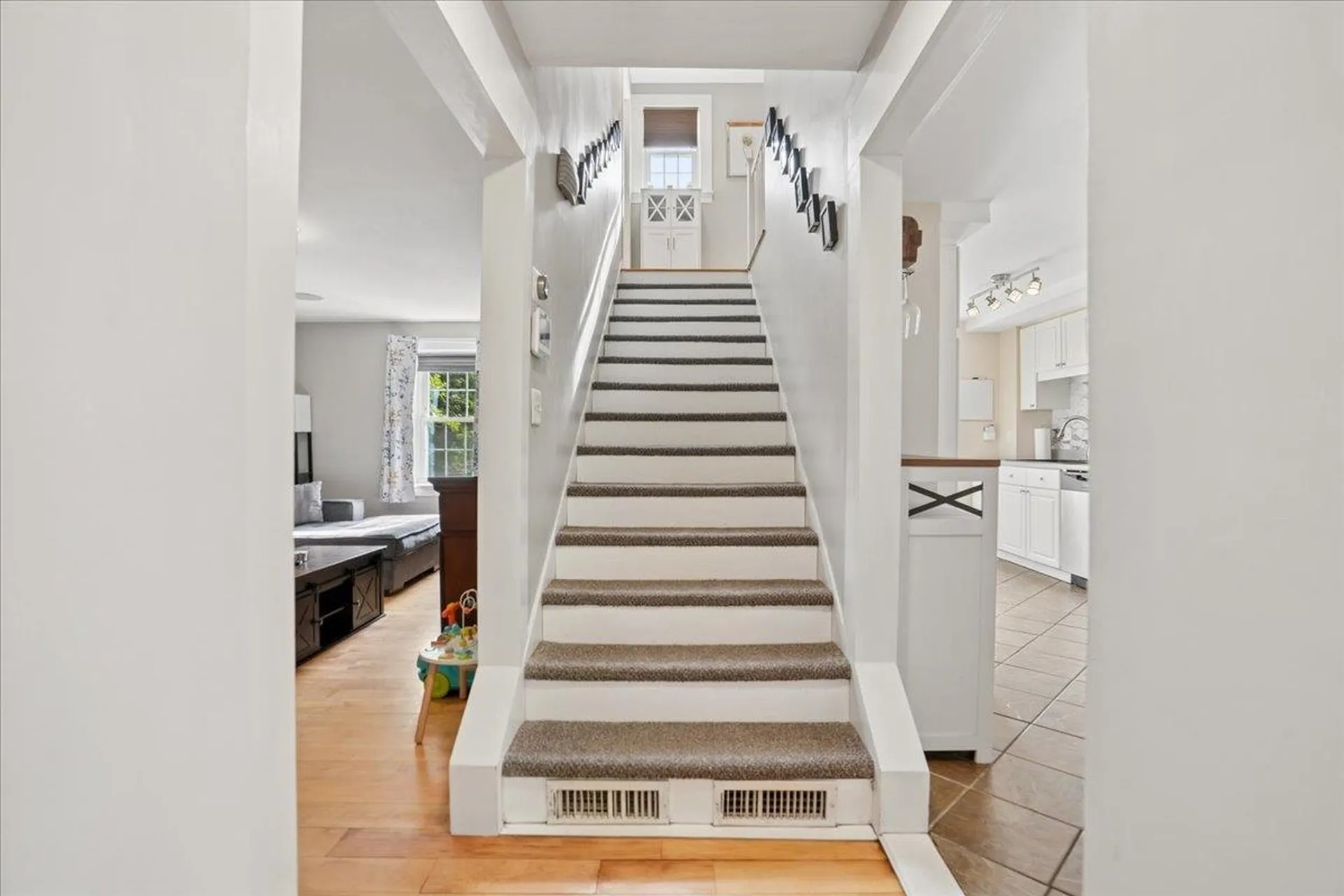14 9th Street Nashua NH 03060