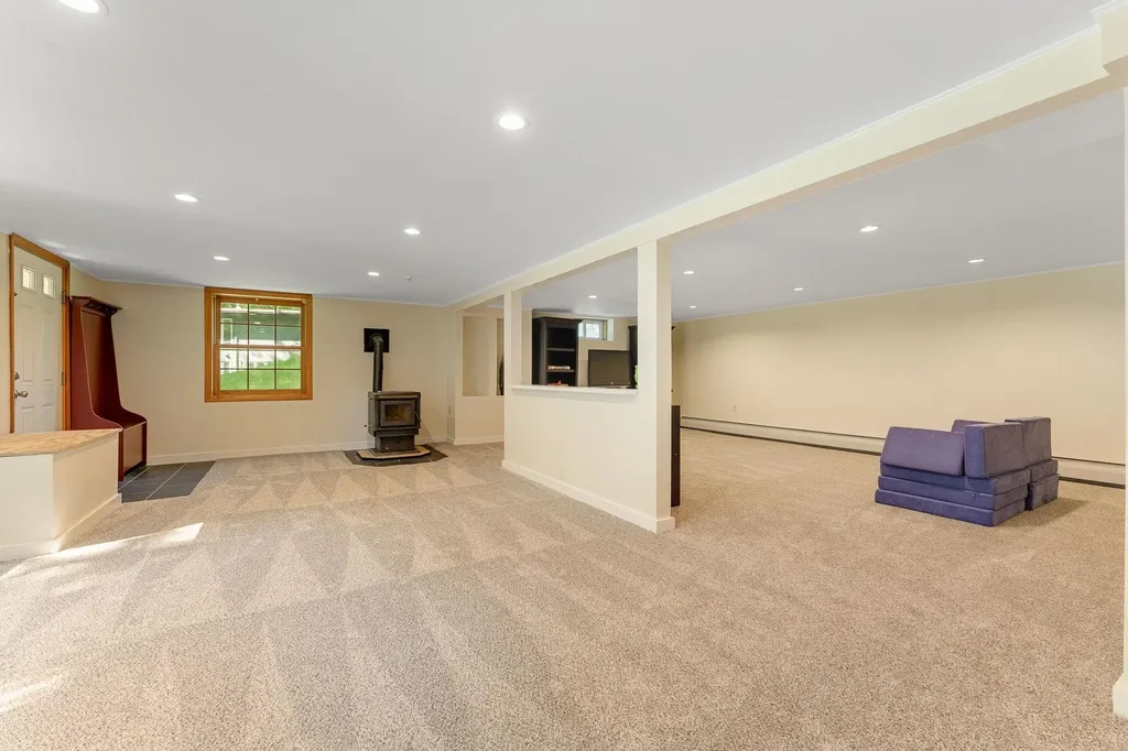 18 Valleyview Drive Essex VT 05452