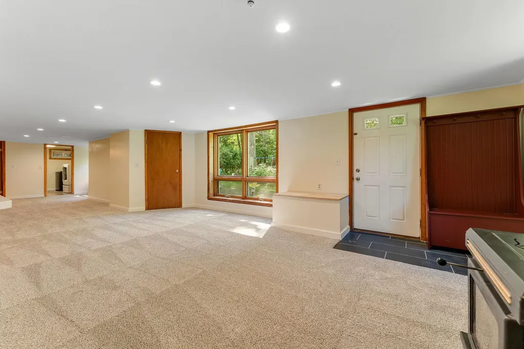 18 Valleyview Drive Essex VT 05452