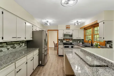 18 Valleyview Drive Essex VT 05452