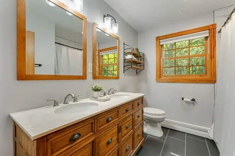 18 Valleyview Drive Essex VT 05452