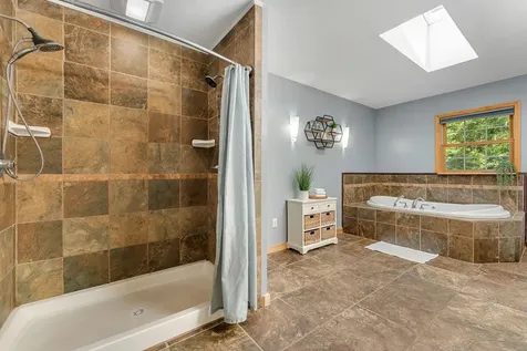 18 Valleyview Drive Essex VT 05452