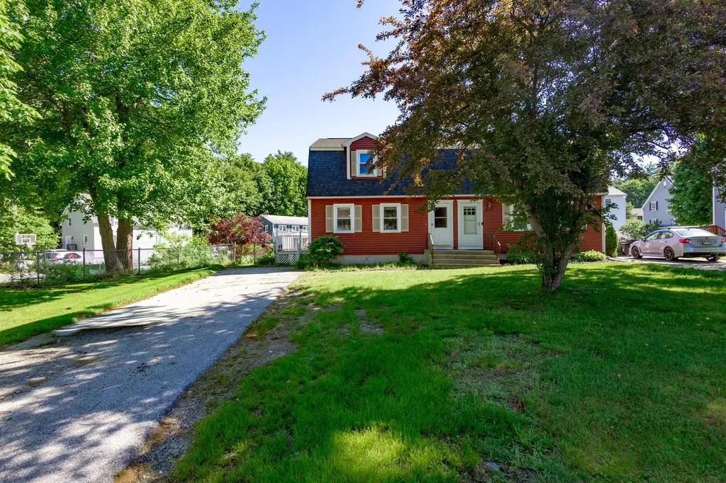 14 Brian Avenue Derry NH 03038
