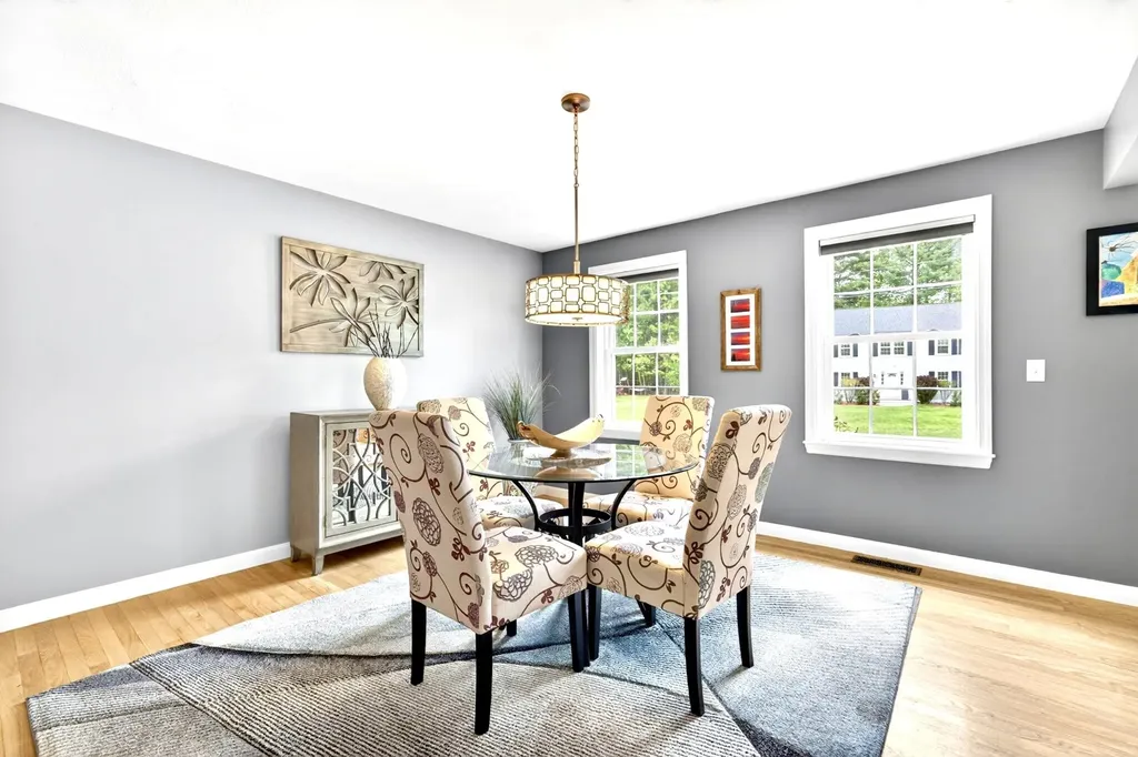 8 Sandstone Drive Nashua NH 03063