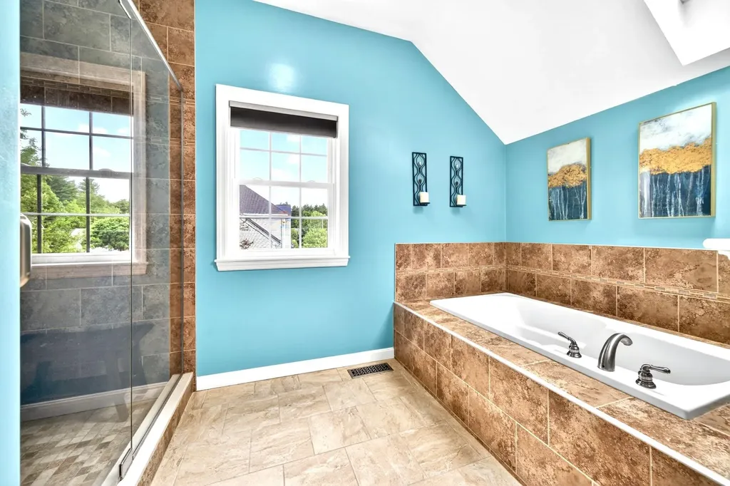 8 Sandstone Drive Nashua NH 03063