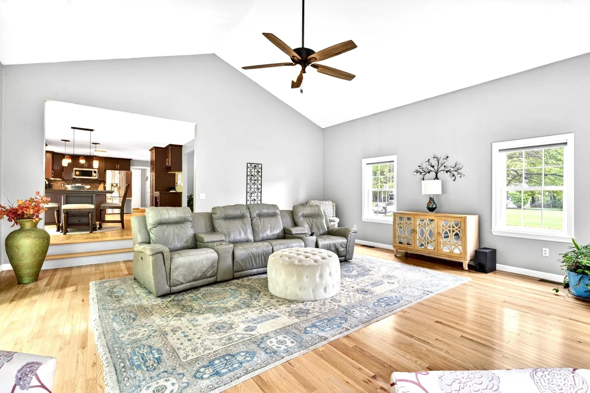 8 Sandstone Drive Nashua NH 03063
