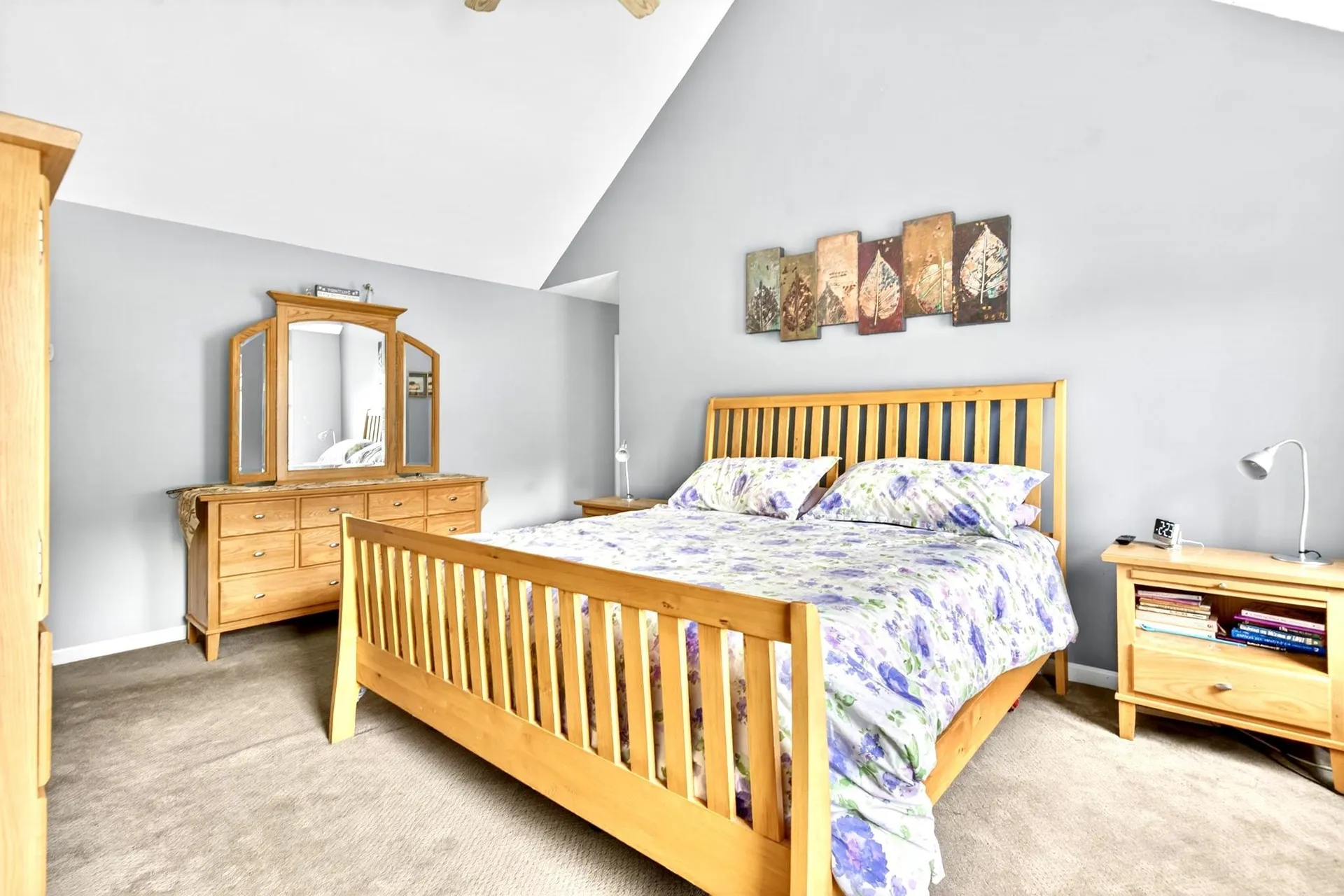 8 Sandstone Drive Nashua NH 03063