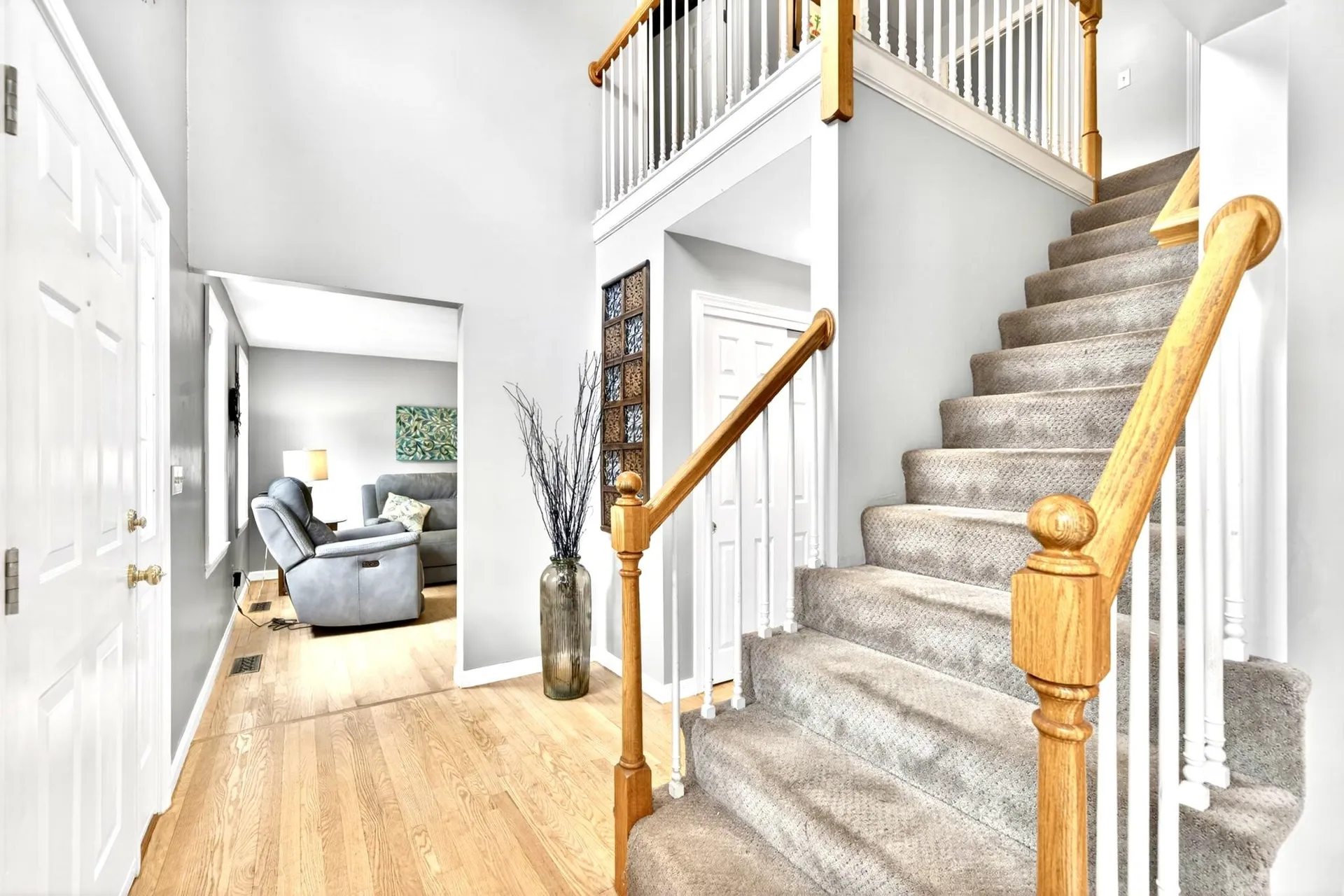 8 Sandstone Drive Nashua NH 03063