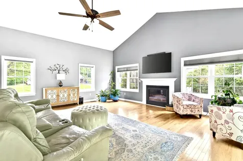 8 Sandstone Drive Nashua NH 03063