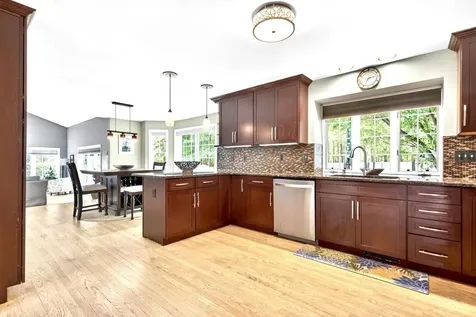 8 Sandstone Drive Nashua NH 03063