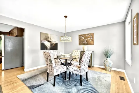 8 Sandstone Drive Nashua NH 03063