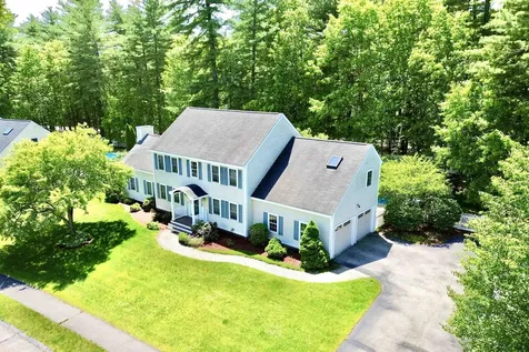 8 Sandstone Drive Nashua NH 03063